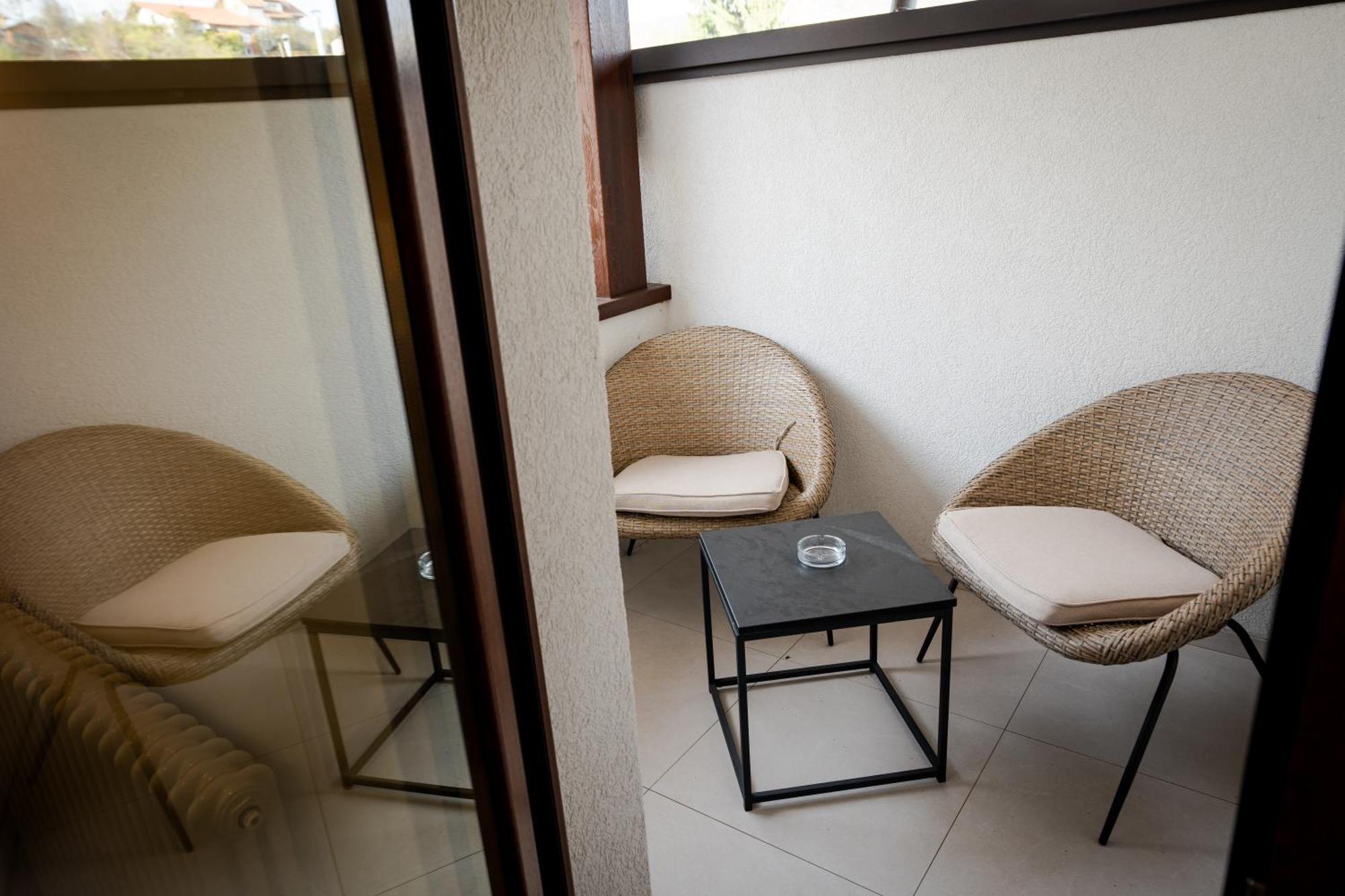 Hotel Curtea Veche Curtea de Argeş 外观 照片