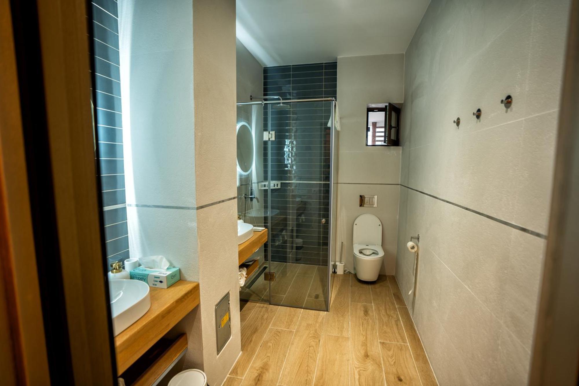 Hotel Curtea Veche Curtea de Argeş 外观 照片